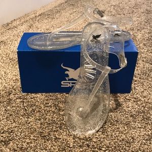 Clear Jellie T-strap Sandals